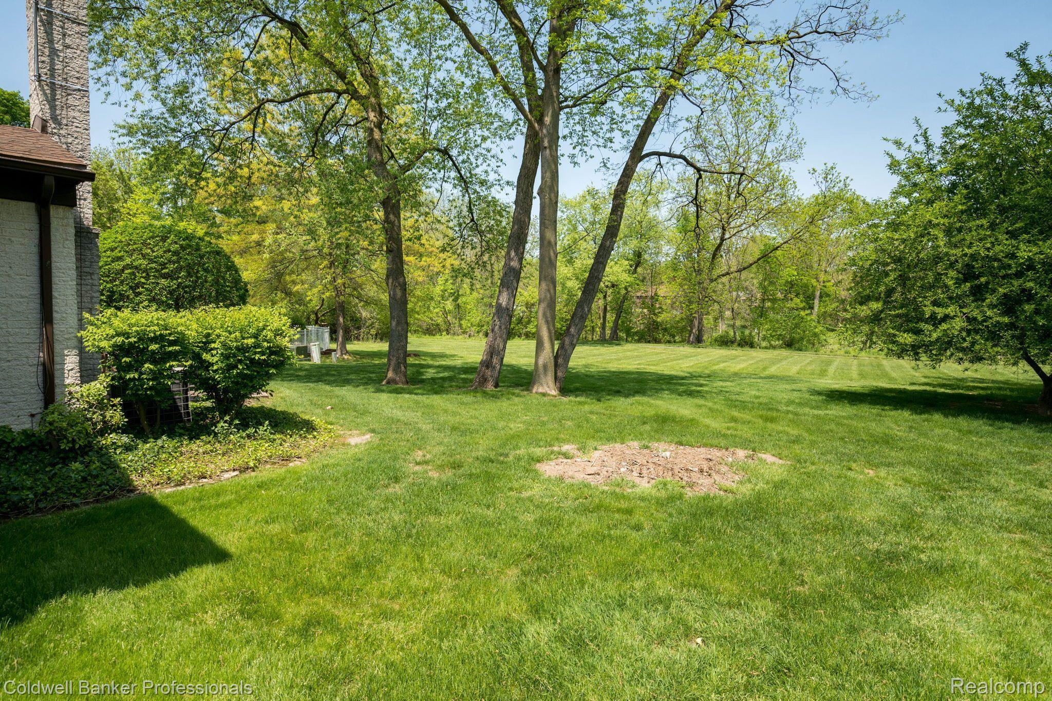 35120 Old Timber Road Farmington, MI 48331 - Photo 24 of 27 Gallery Image 24