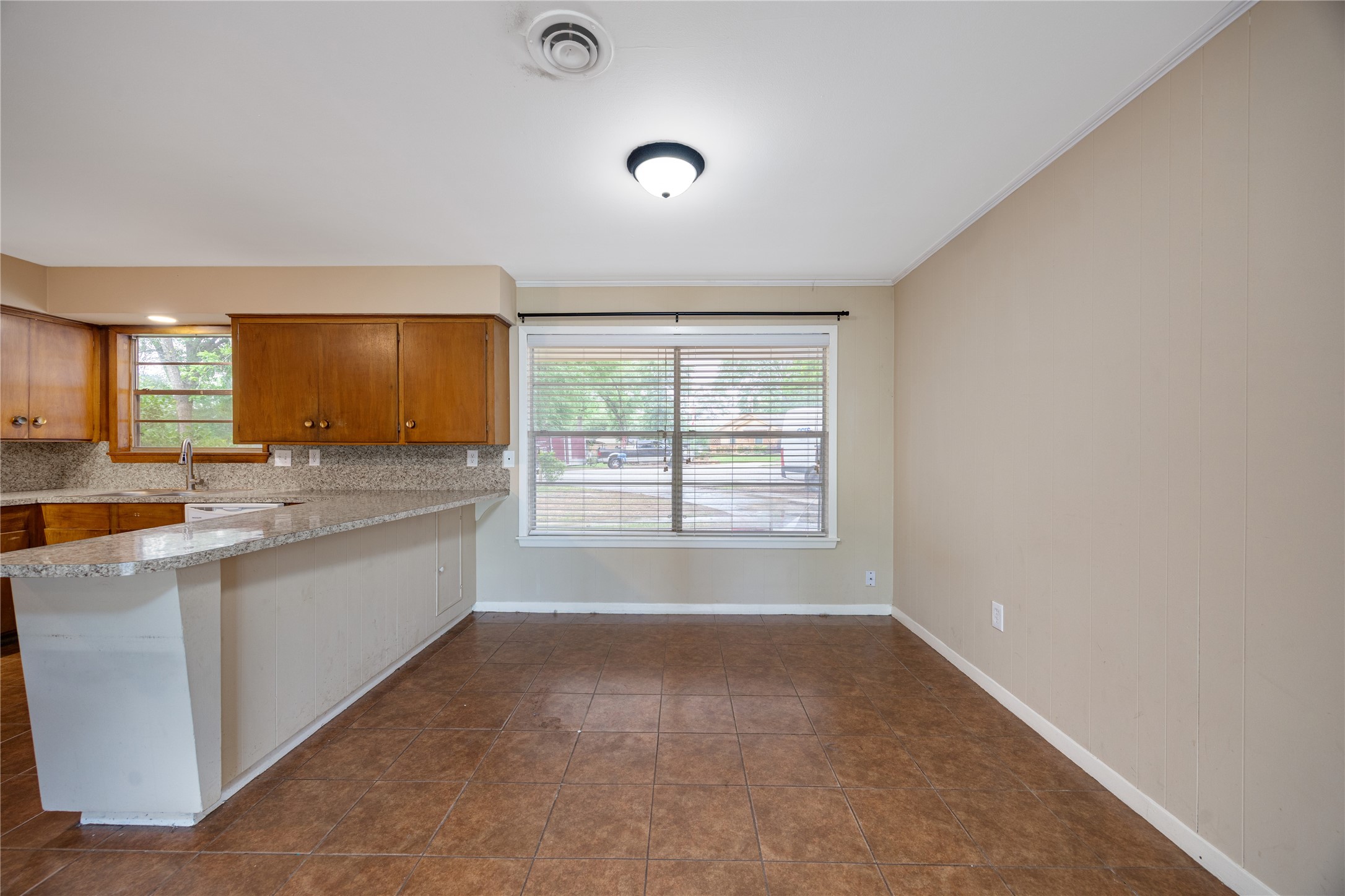 2 Circle Drive Conroe, TX 77301 - Photo 11 of 29