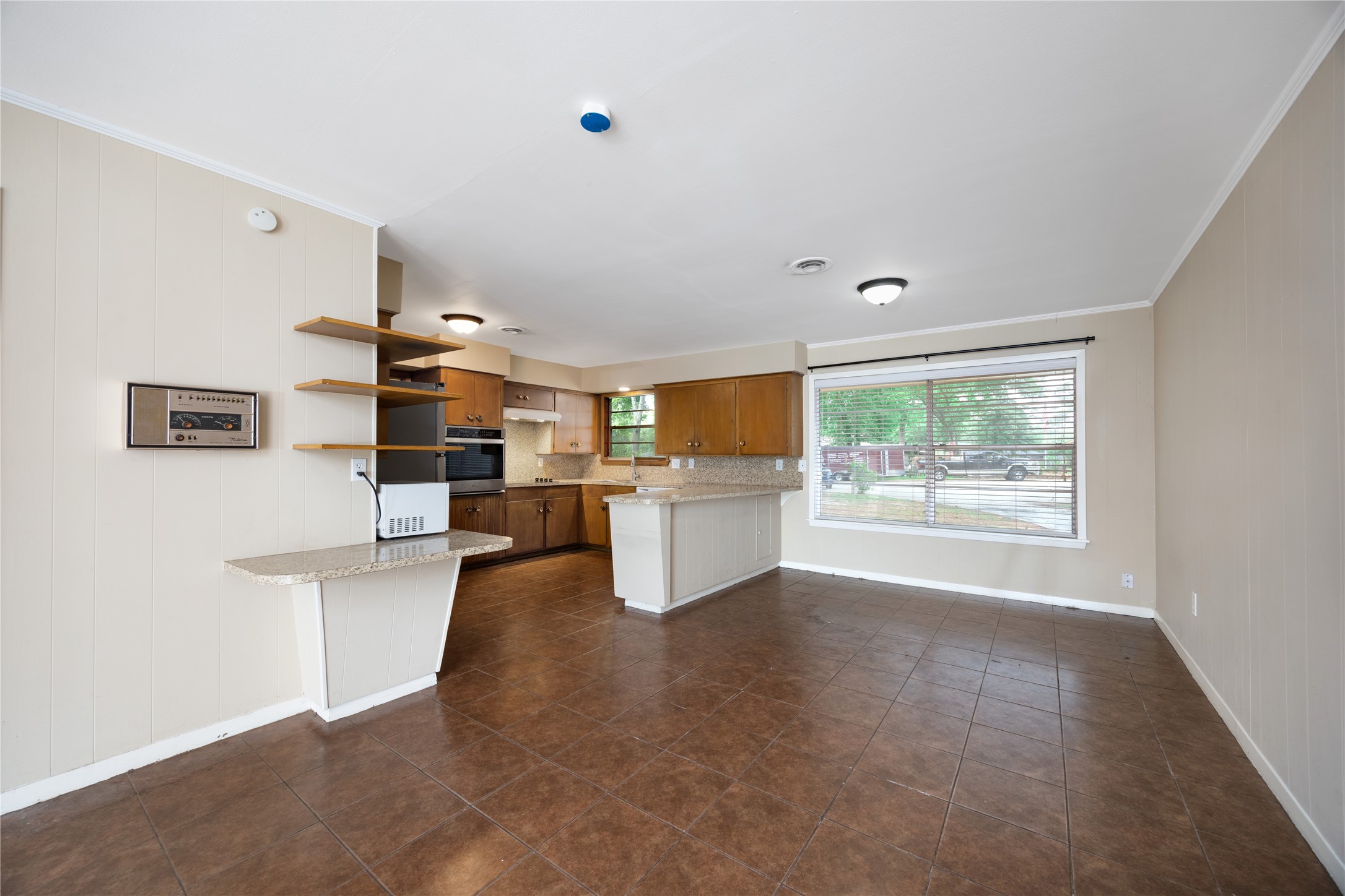 2 Circle Drive Conroe, TX 77301 - Photo 10 of 29