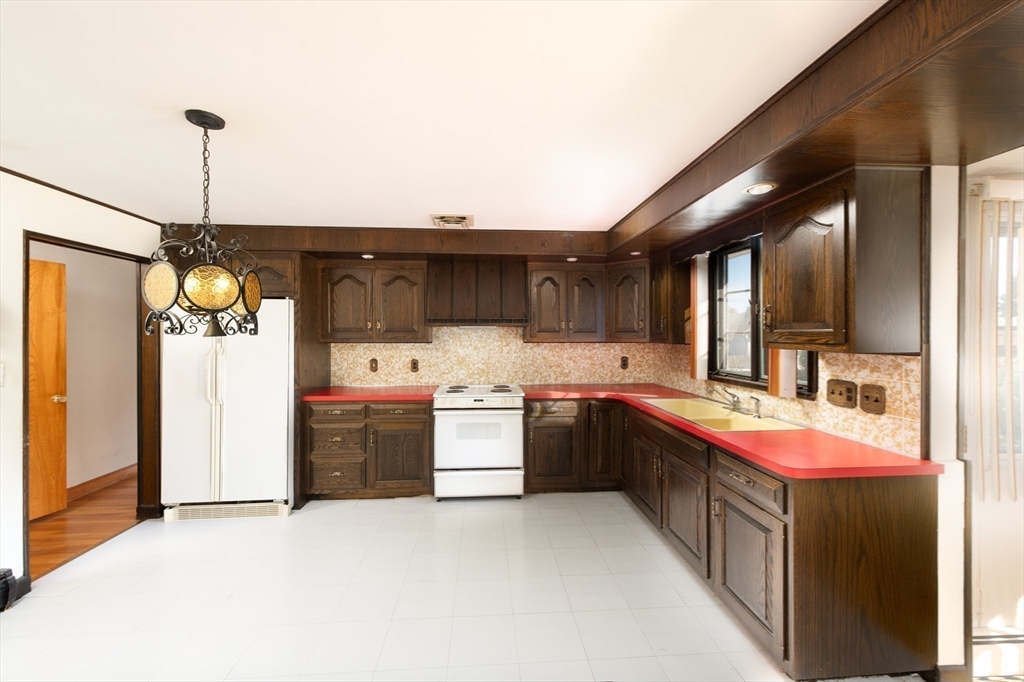 23 Johnny Road Revere, MA 02151 - Photo 12 of 20 Gallery Image 12