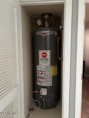a view of a walk in closet