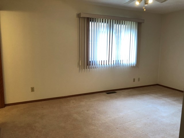 1367 South Trainer Road Rockford, IL 61108 - Photo 12 of 21 Gallery Image 12