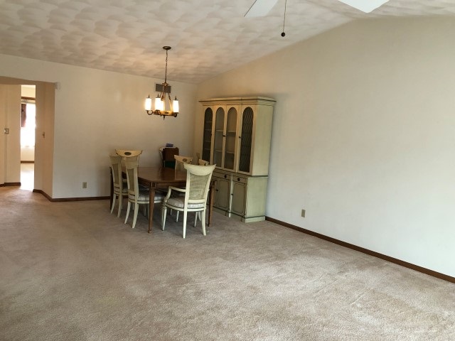 1367 South Trainer Road Rockford, IL 61108 - Photo 2 of 21 Gallery Image 2