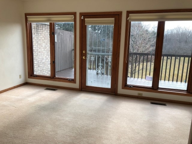 1367 South Trainer Road Rockford, IL 61108 - Photo 5 of 21 Gallery Image 5