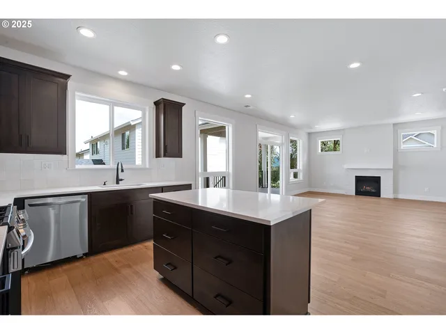 $629,960 | 13945 Southeast Piper Cub Way, Milwaukie, OR 97267