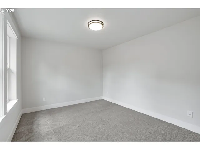 $629,960 | 13945 Southeast Piper Cub Way, Milwaukie, OR 97267