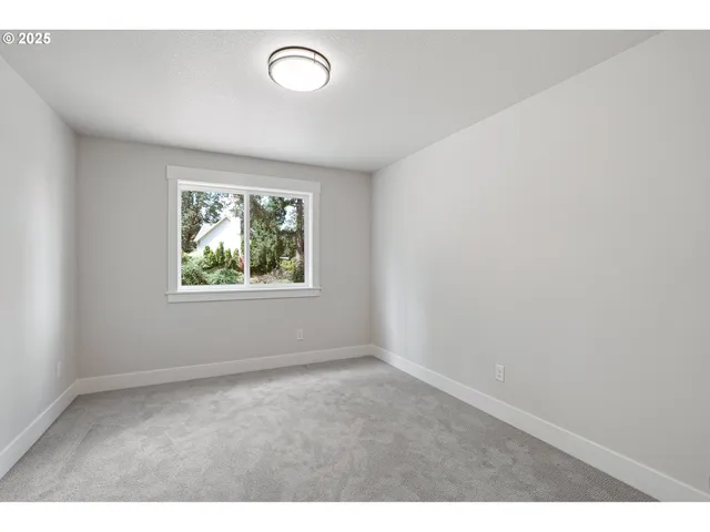 $629,960 | 13945 Southeast Piper Cub Way, Milwaukie, OR 97267