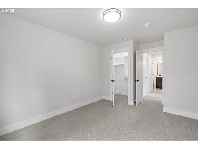 $629,960 | 13945 Southeast Piper Cub Way, Milwaukie, OR 97267