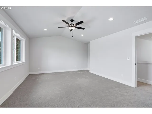 $629,960 | 13945 Southeast Piper Cub Way, Milwaukie, OR 97267