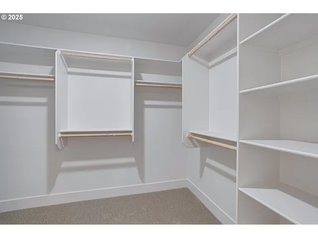 $629,960 | 13945 Southeast Piper Cub Way, Milwaukie, OR 97267