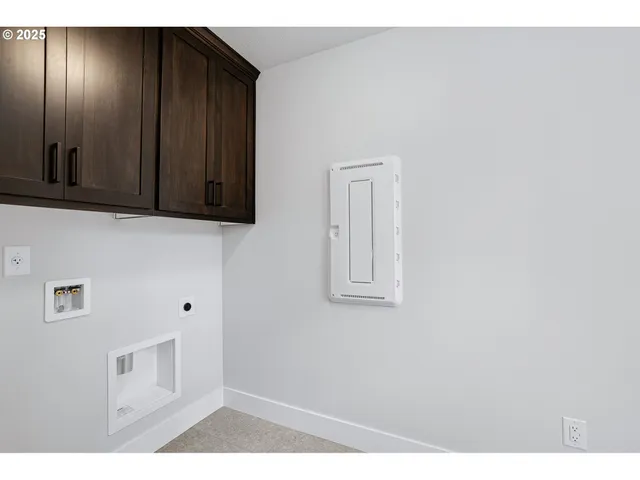 $629,960 | 13945 Southeast Piper Cub Way, Milwaukie, OR 97267