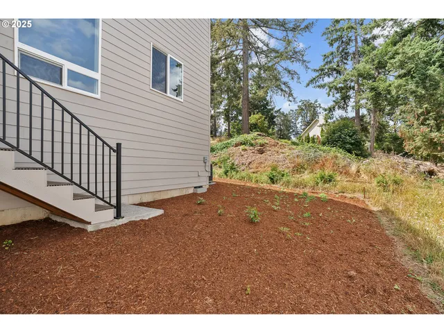 $629,960 | 13945 Southeast Piper Cub Way, Milwaukie, OR 97267
