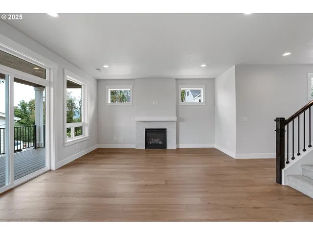 $629,960 | 13945 Southeast Piper Cub Way, Milwaukie, OR 97267