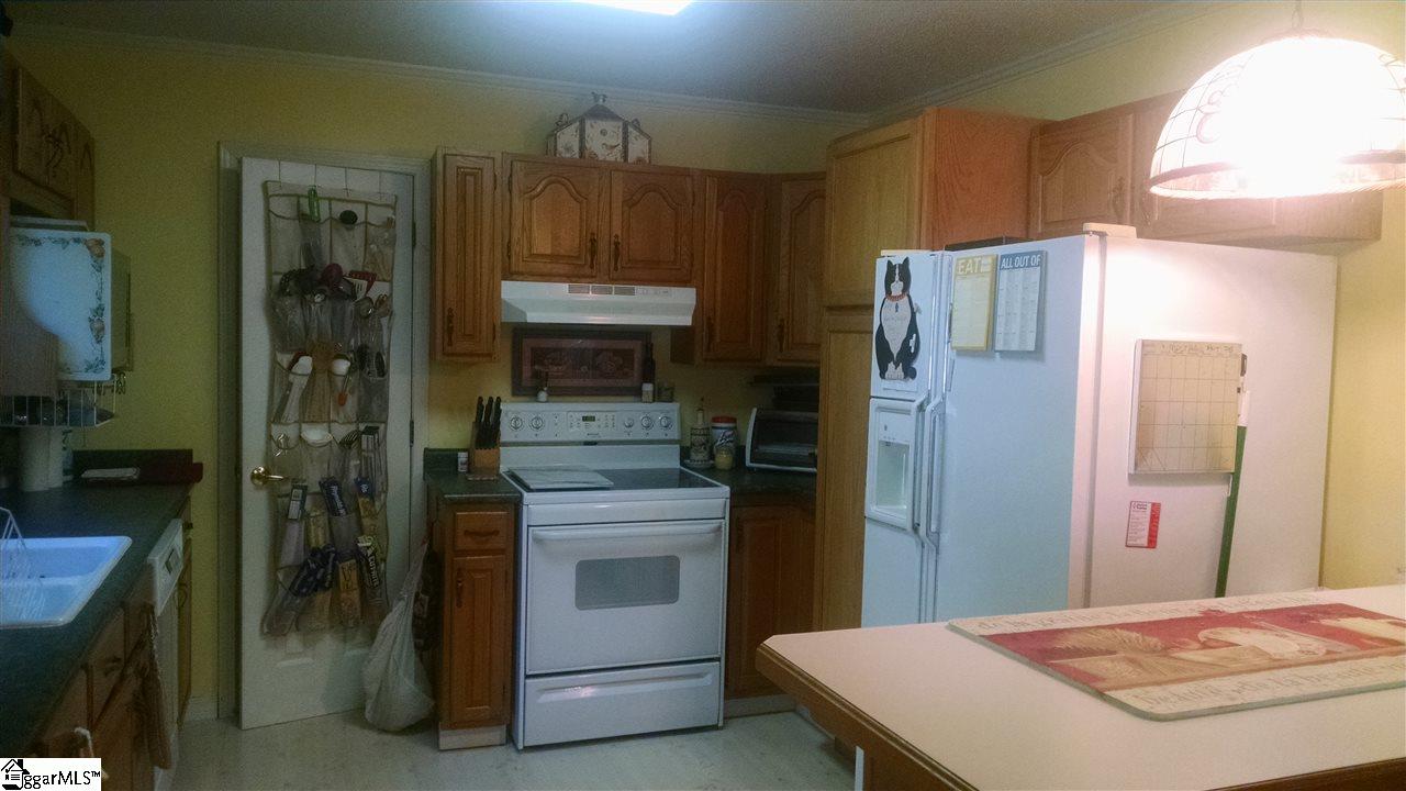 1403 Hudson Road Greer, SC 29650 - Photo 4 of 8 Gallery Image 4