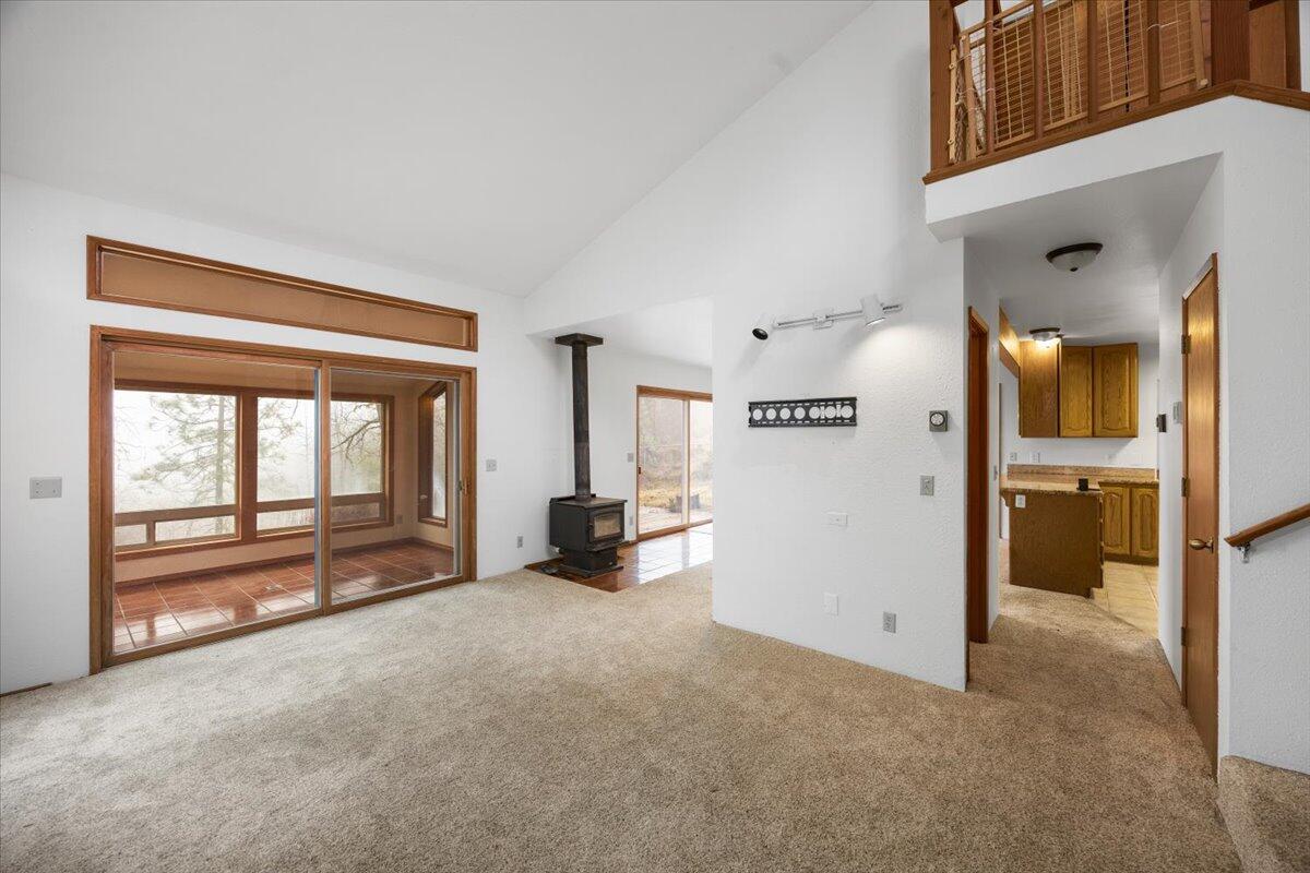 5449 Hugo Road Grants Pass, OR 97526 - Photo 11 of 28 H1