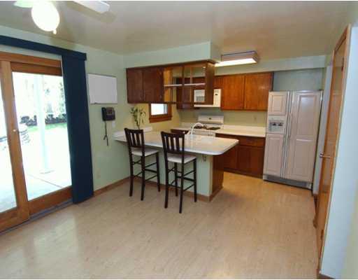 2250 Beulah Road Churchill, PA 15235 - Photo 3 of 8 Kitchen.