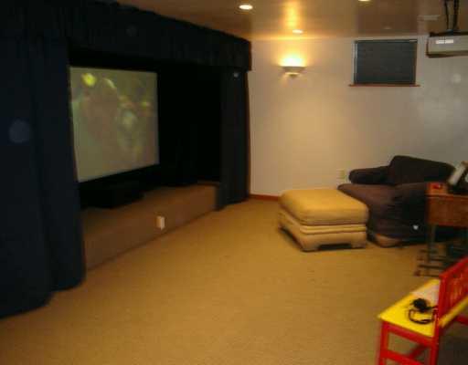 2250 Beulah Road Churchill, PA 15235 - Photo 5 of 8 Den/Family/Great Room.
