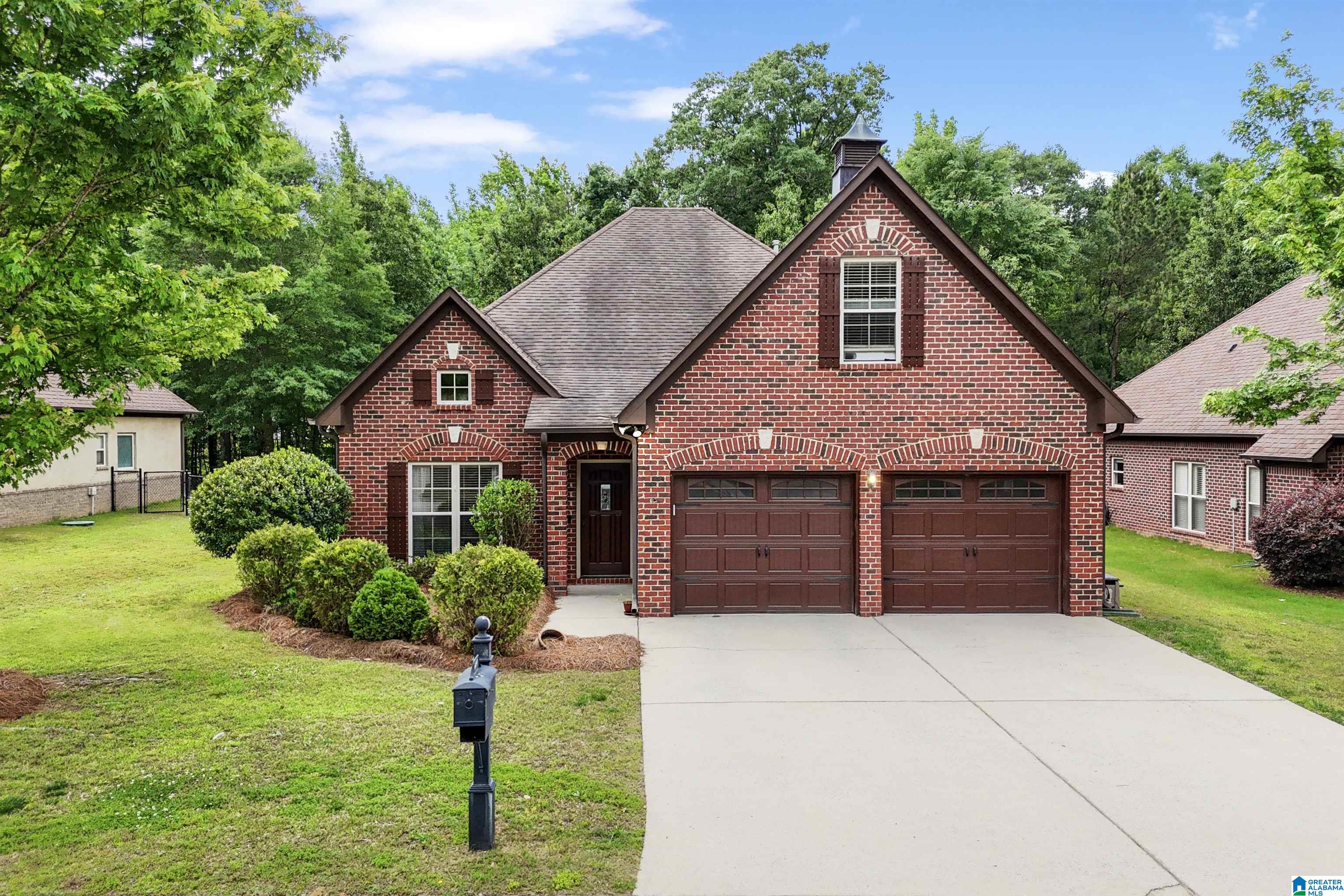 419 Ballantrae Road Pelham, AL 35124 - Photo 2 of 54