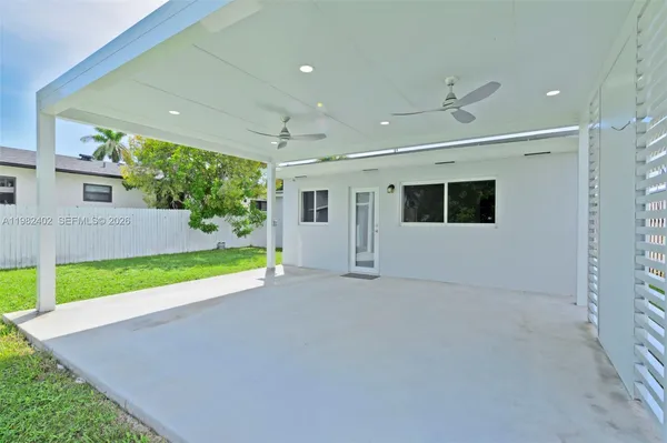 $598,000 | 104 Southwest 7th Street, Hallandale Beach, FL 33009