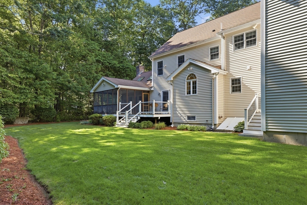 3 Stable Way Medway, MA 02053 - Photo 33 of 36