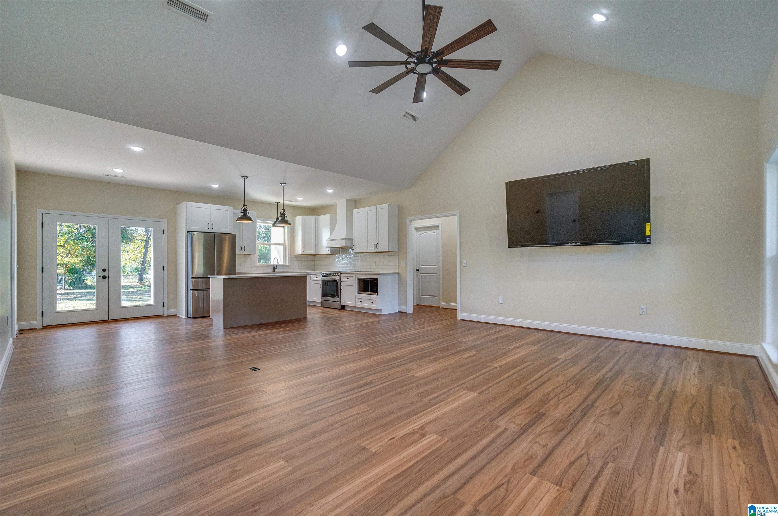105 Barker Street Clanton, AL 35045 - Photo 12 of 61