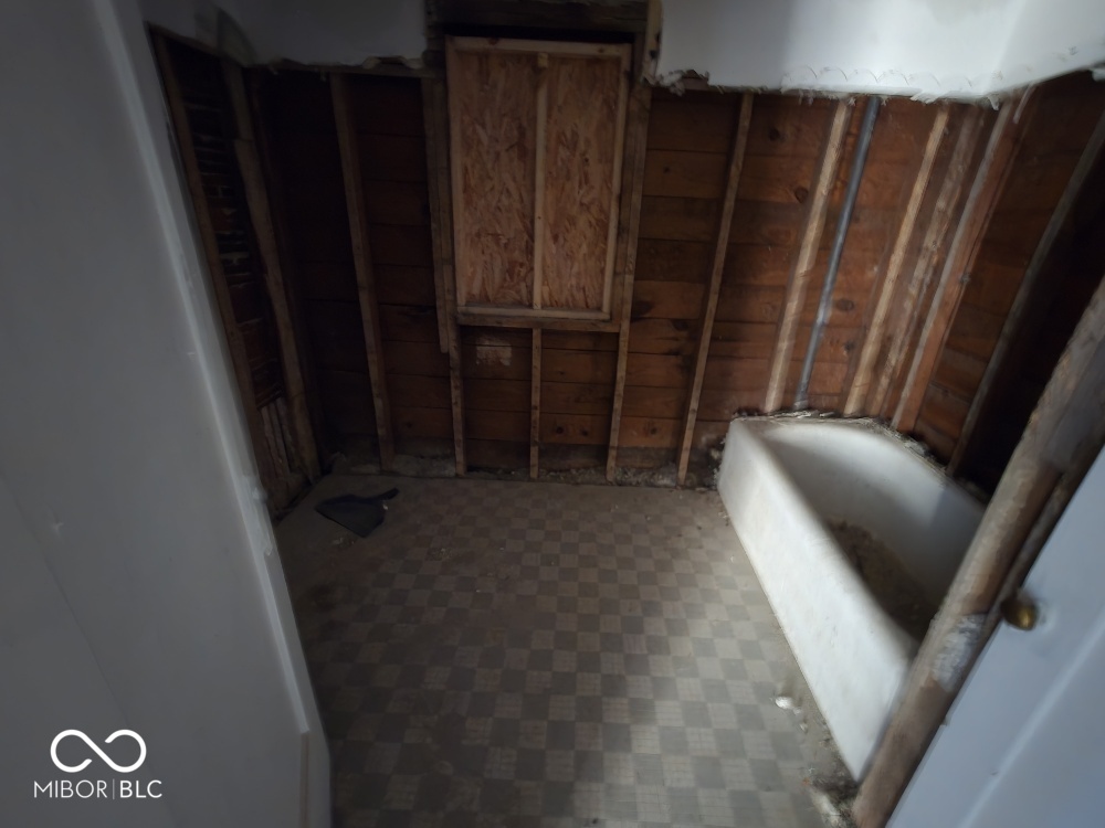 2907 Columbus Avenue Anderson, IN 46016 - Photo 9 of 11