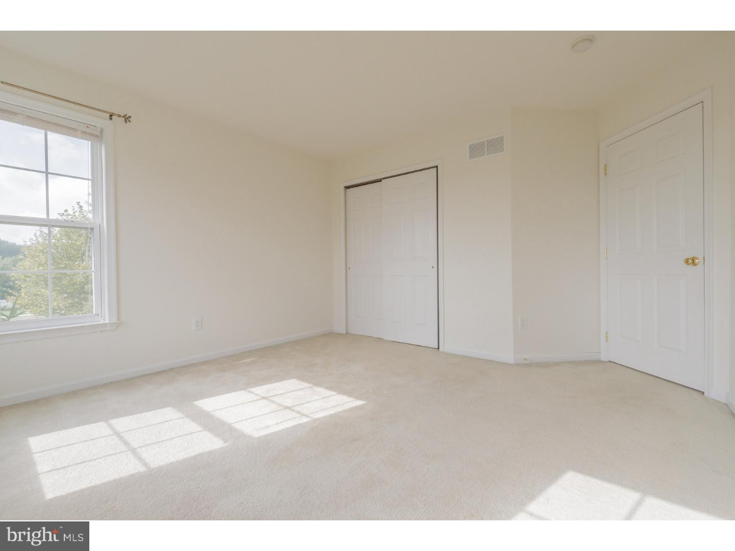 136 Tatham Road Bensalem, PA 19020 - Photo 20 of 24 Gallery Image 20