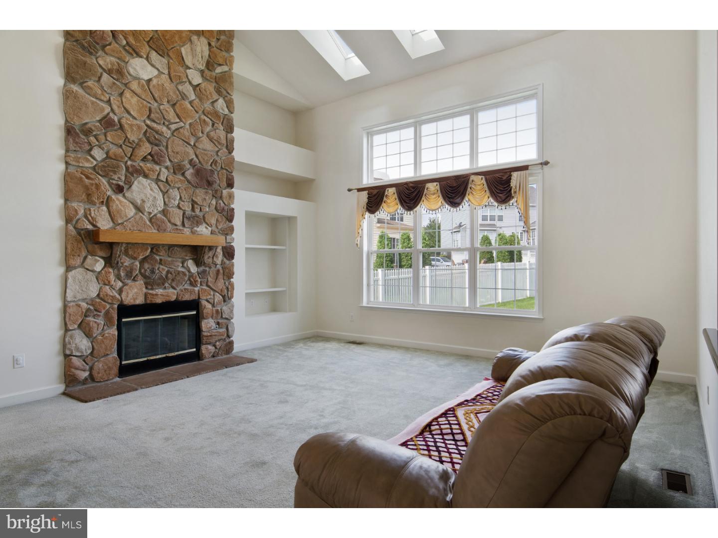 136 Tatham Road Bensalem, PA 19020 - Photo 3 of 24 Family Room