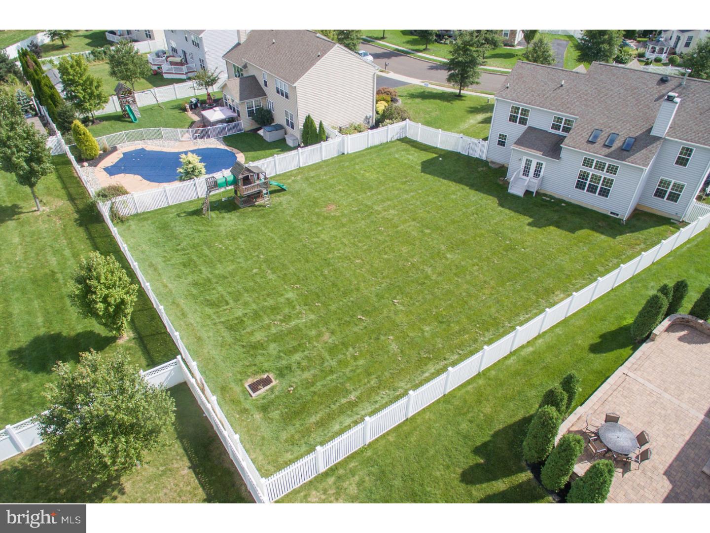 136 Tatham Road Bensalem, PA 19020 - Photo 21 of 24 Exterior Back