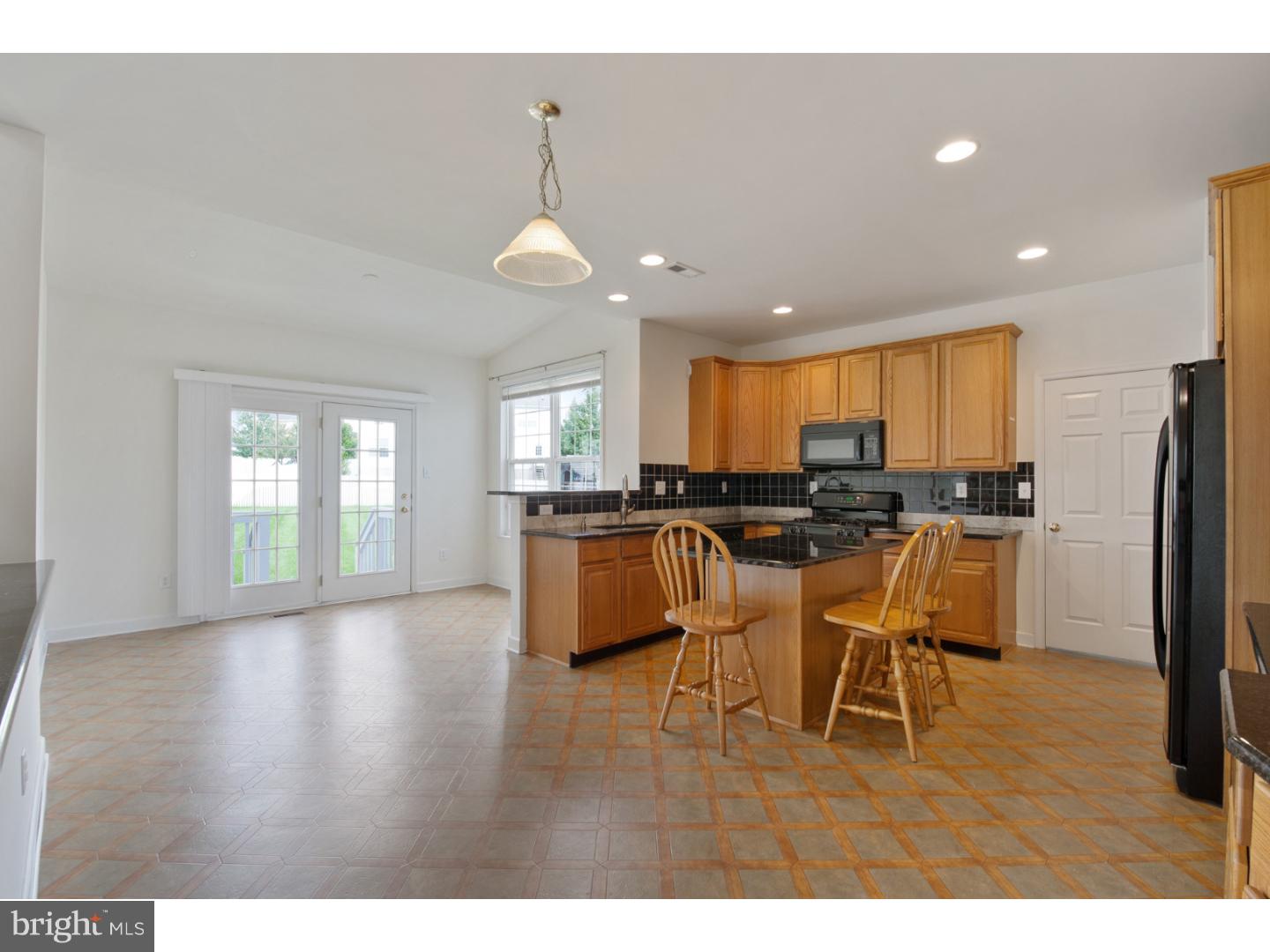 136 Tatham Road Bensalem, PA 19020 - Photo 4 of 24 Kitchen