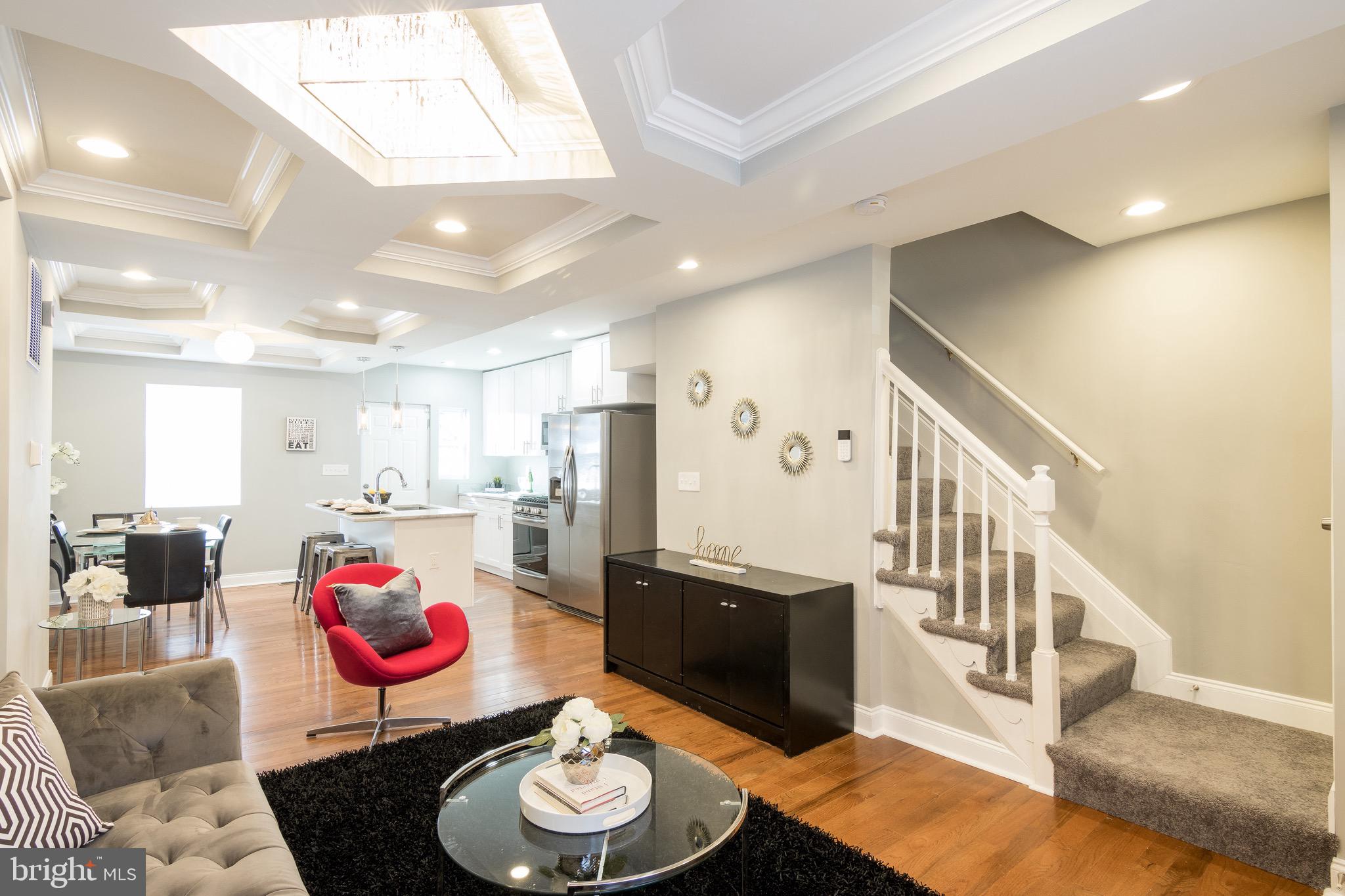 3811 Rokeby Road Baltimore, MD 21229 - Photo 1 of 37