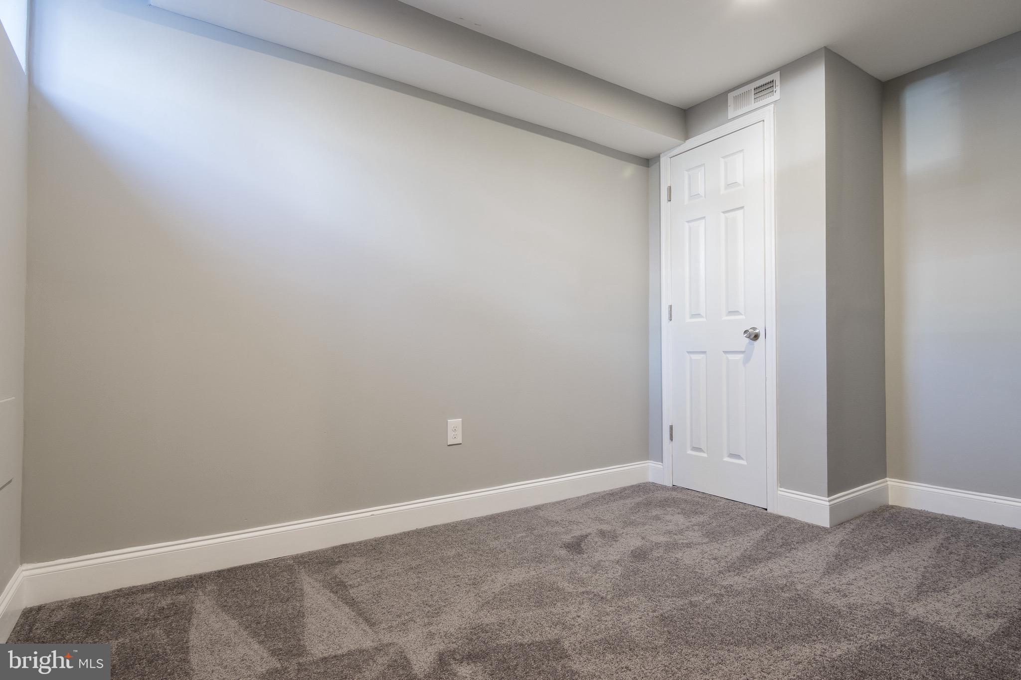 3811 Rokeby Road Baltimore, MD 21229 - Photo 28 of 37