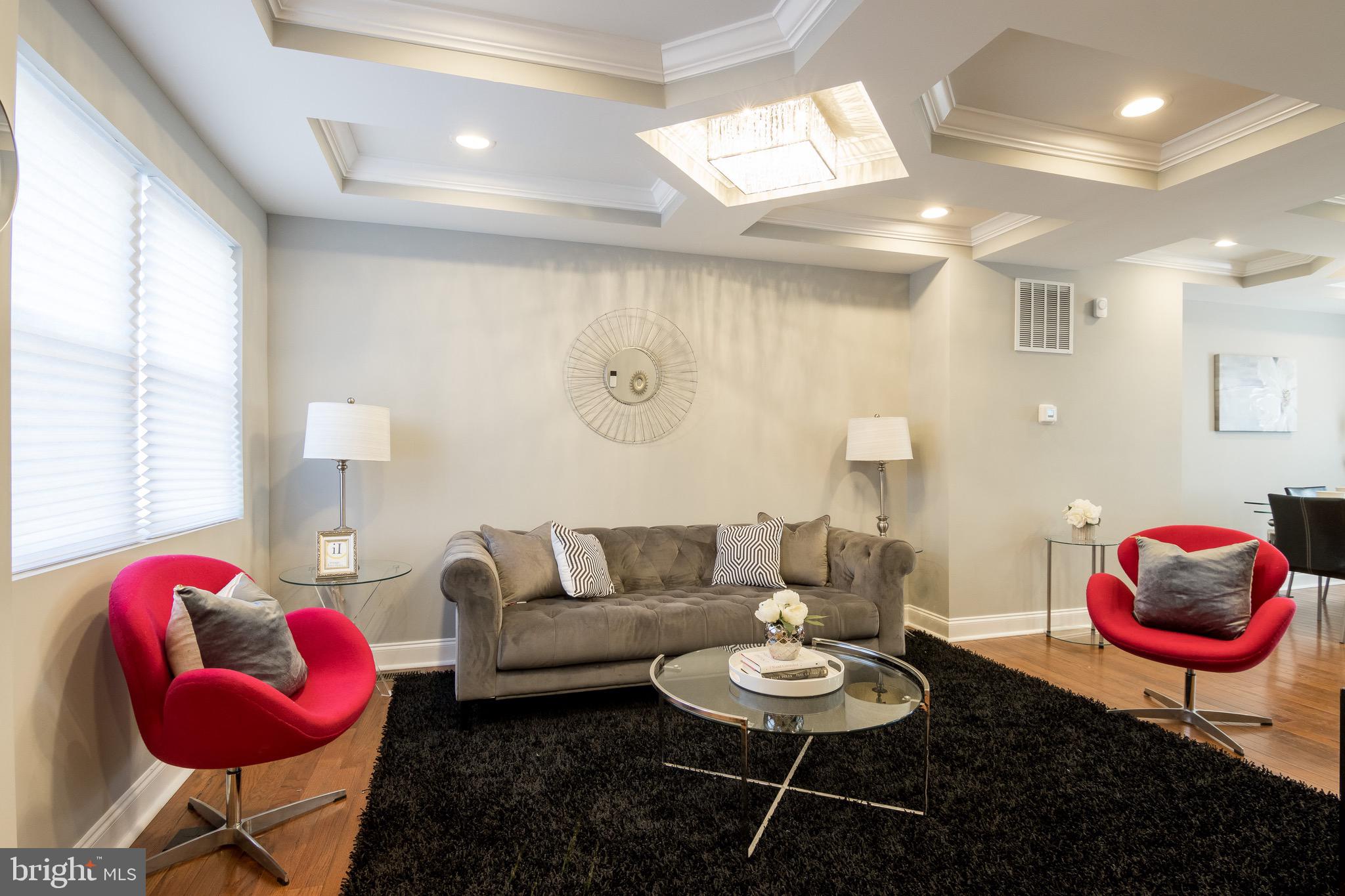 3811 Rokeby Road Baltimore, MD 21229 - Photo 4 of 37