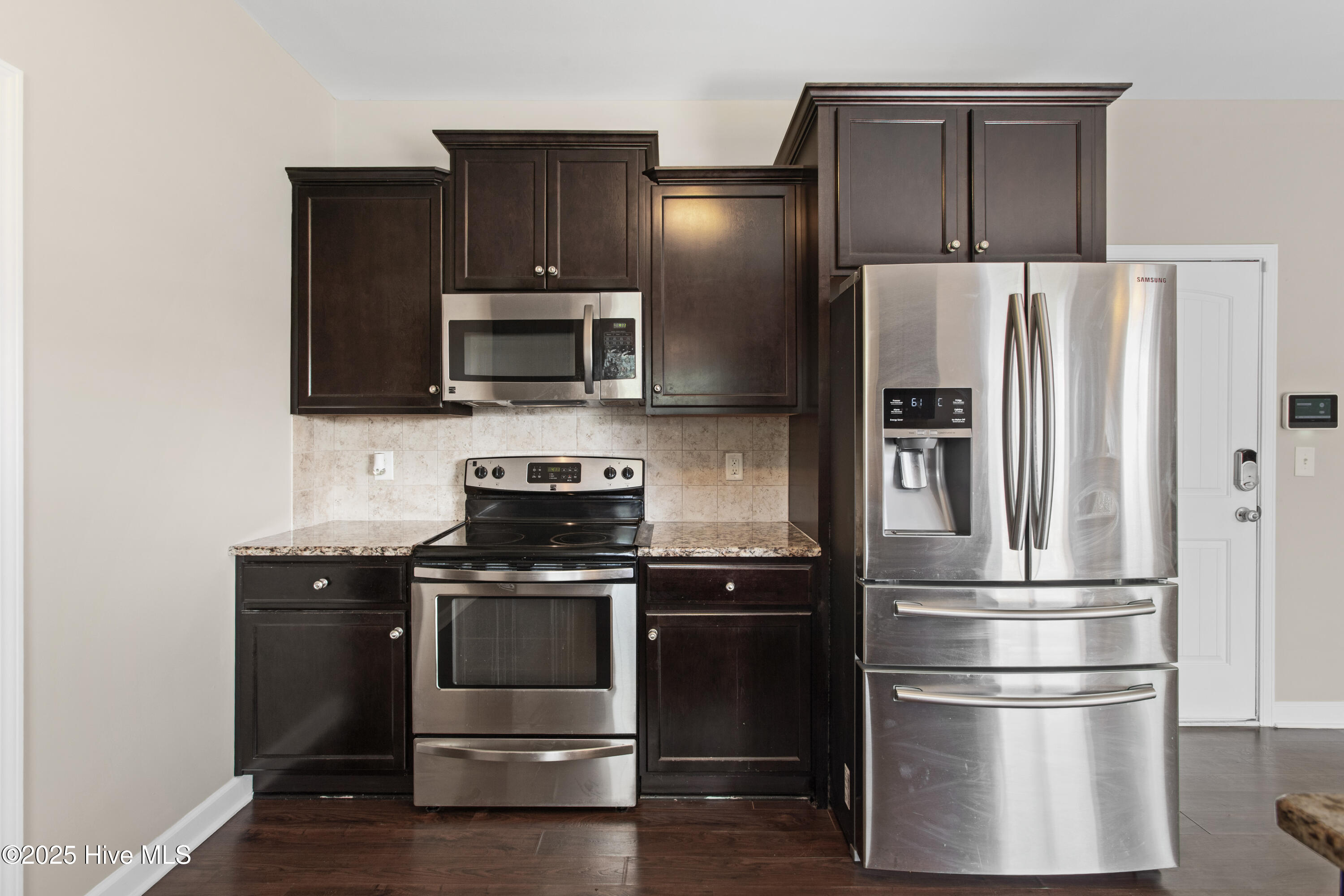 101 Lincolnton Court Jacksonville, NC 28540 - Photo 12 of 39 12