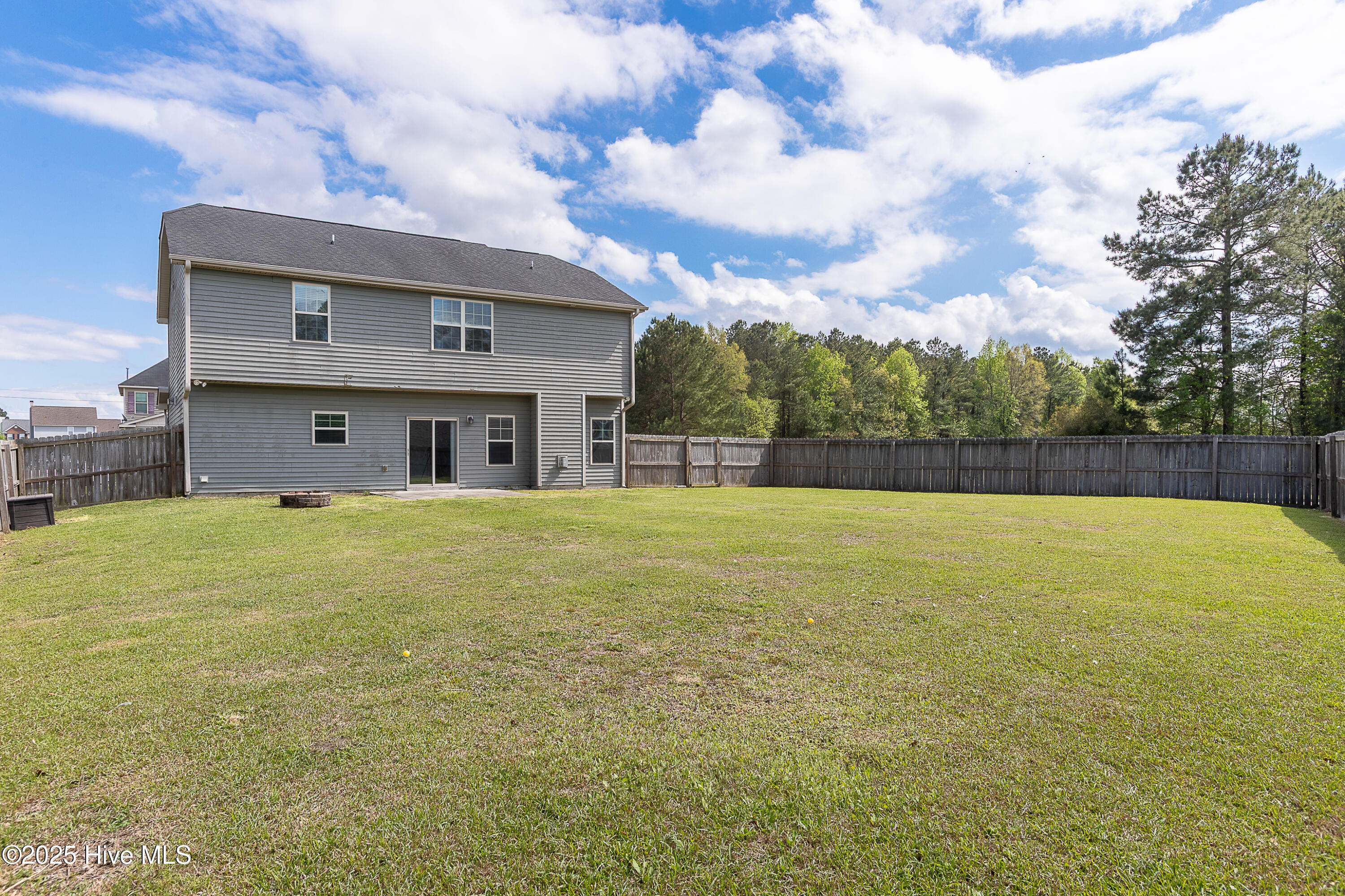 101 Lincolnton Court Jacksonville, NC 28540 - Photo 31 of 39 31