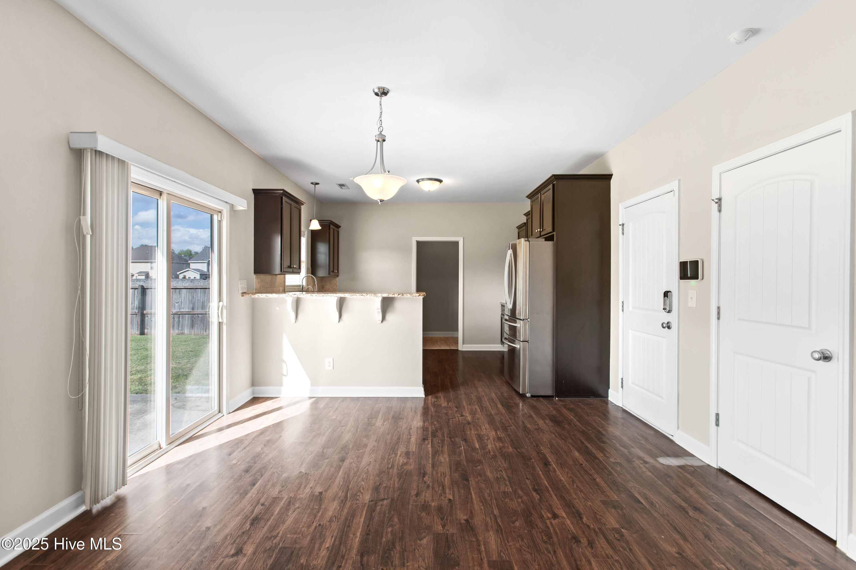 101 Lincolnton Court Jacksonville, NC 28540 - Photo 9 of 39 09