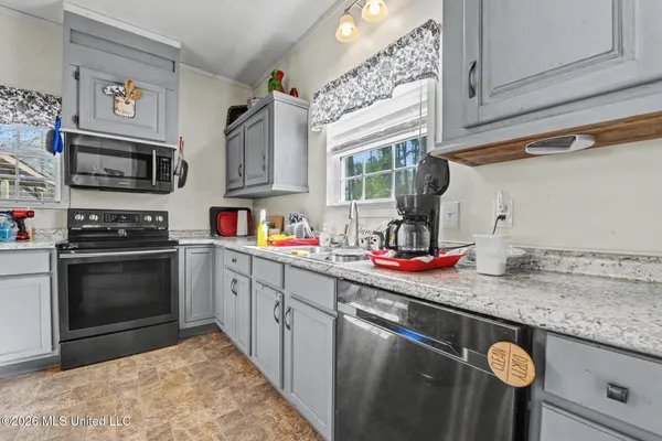 $300,000 | 2221 Basin-Central Road, Lucedale, MS 39452