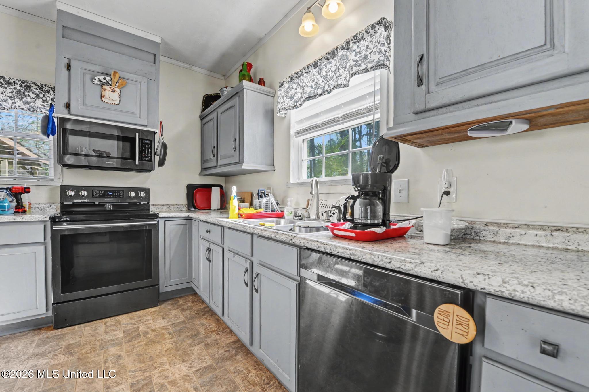 2221 Basin-Central Road Lucedale, MS 39452 - Photo 9 of 30 009