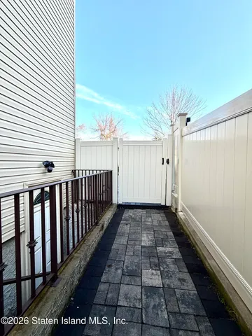 $895,000 | 21 Tanglewood Drive | Great Kills