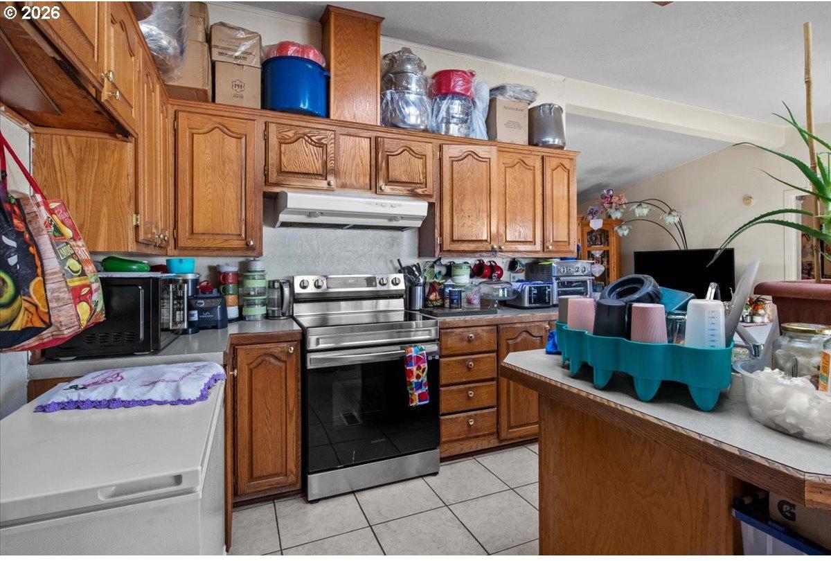 786 Hoffman Road Northeast Salem, OR 97301 - Photo 15 of 38 Gallery Image 15