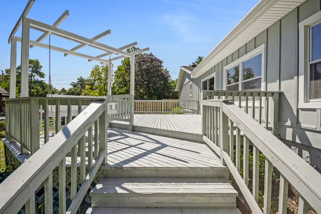 $365,000 | 160 East Terra Cotta Avenue, Crystal Lake, IL 60014