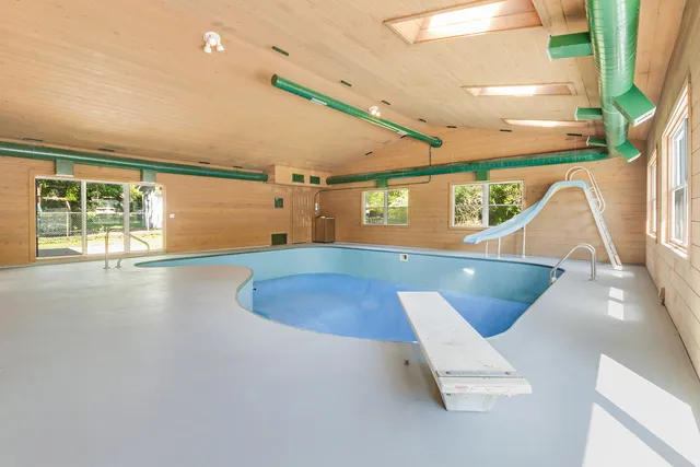 $365,000 | 160 East Terra Cotta Avenue, Crystal Lake, IL 60014