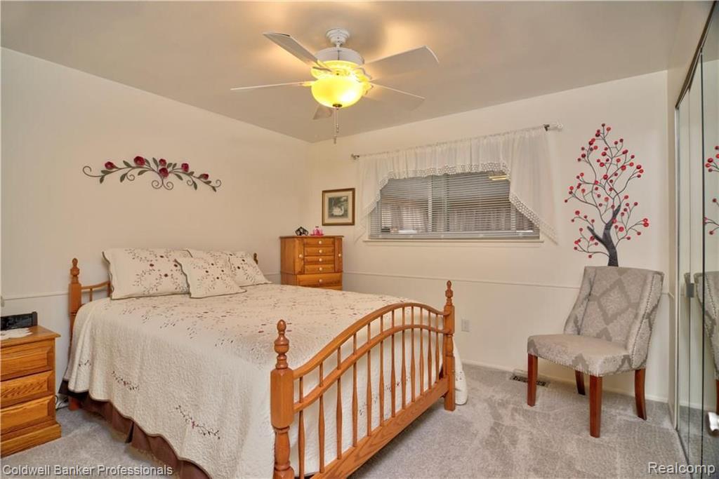 11187 Erdmann Road Sterling Heights, MI 48314 - Photo 15 of 24