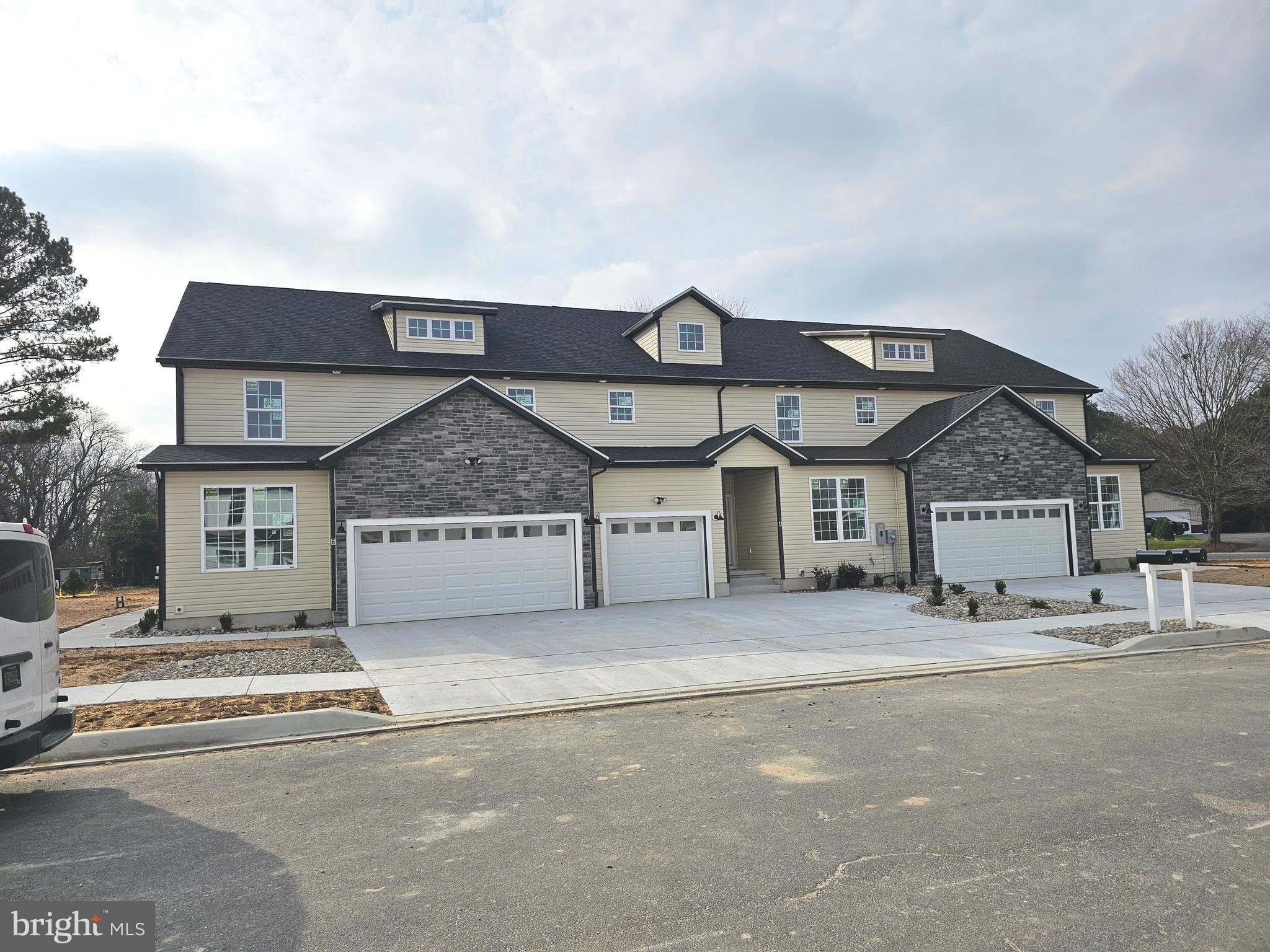 a view of a house with a outdoor space