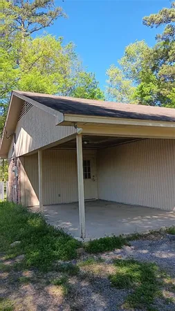 $1,750 | 1918 Highway 259, Diana, TX 75640