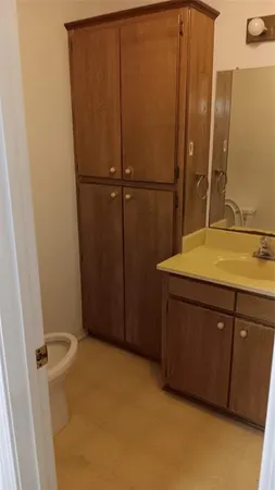 $1,750 | 1918 Highway 259, Diana, TX 75640