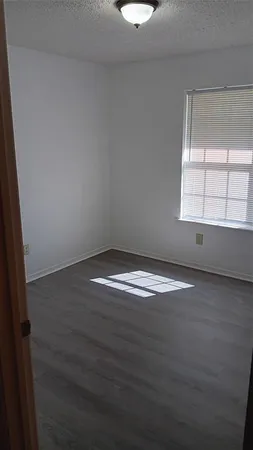 $1,750 | 1918 Highway 259, Diana, TX 75640