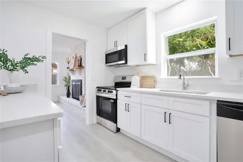 $469,000 | 3925 De Kalb Drive, Orlando, FL 32839