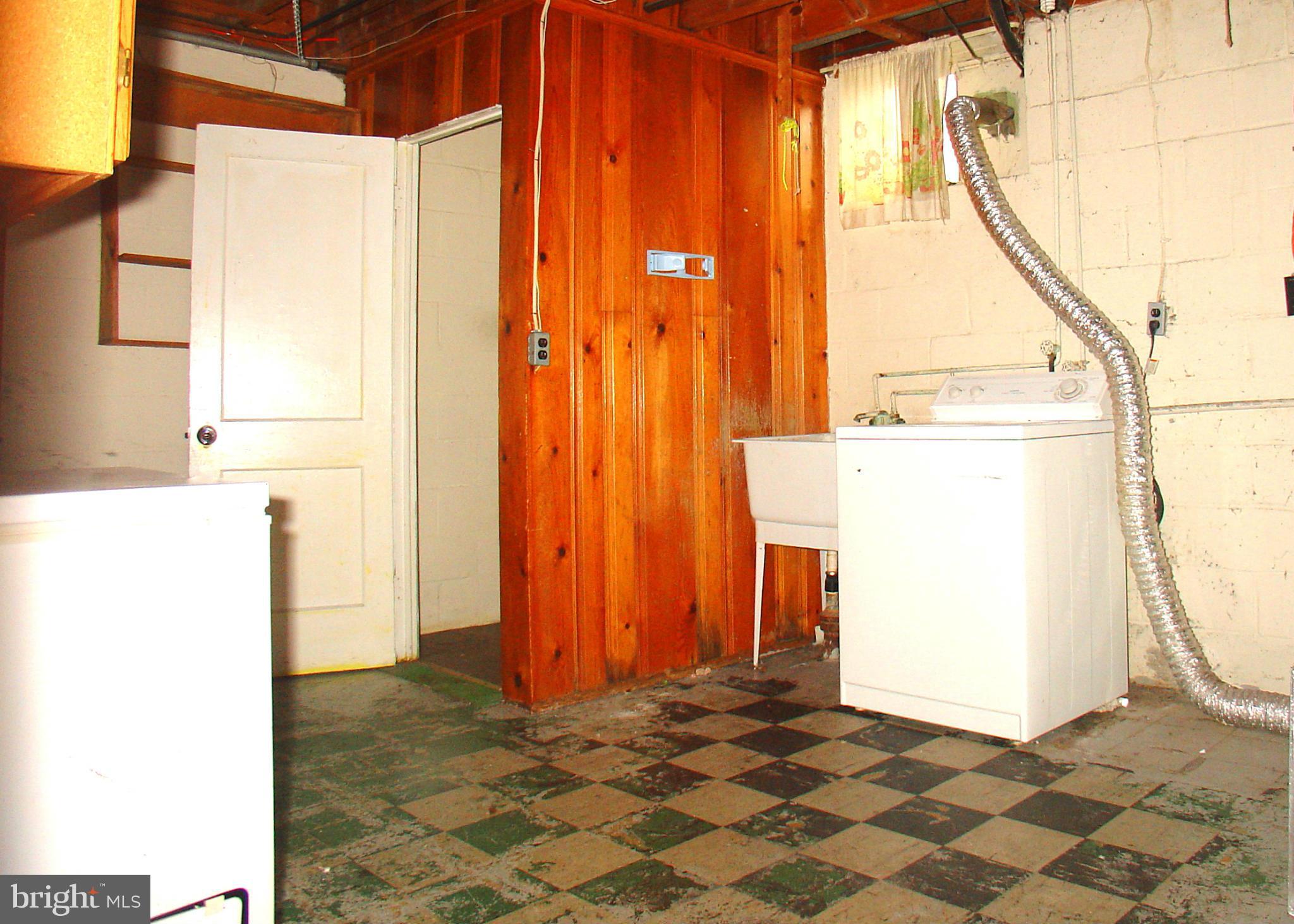1322 Dalton Road Baltimore, MD 21234 - Photo 18 of 26 Basement