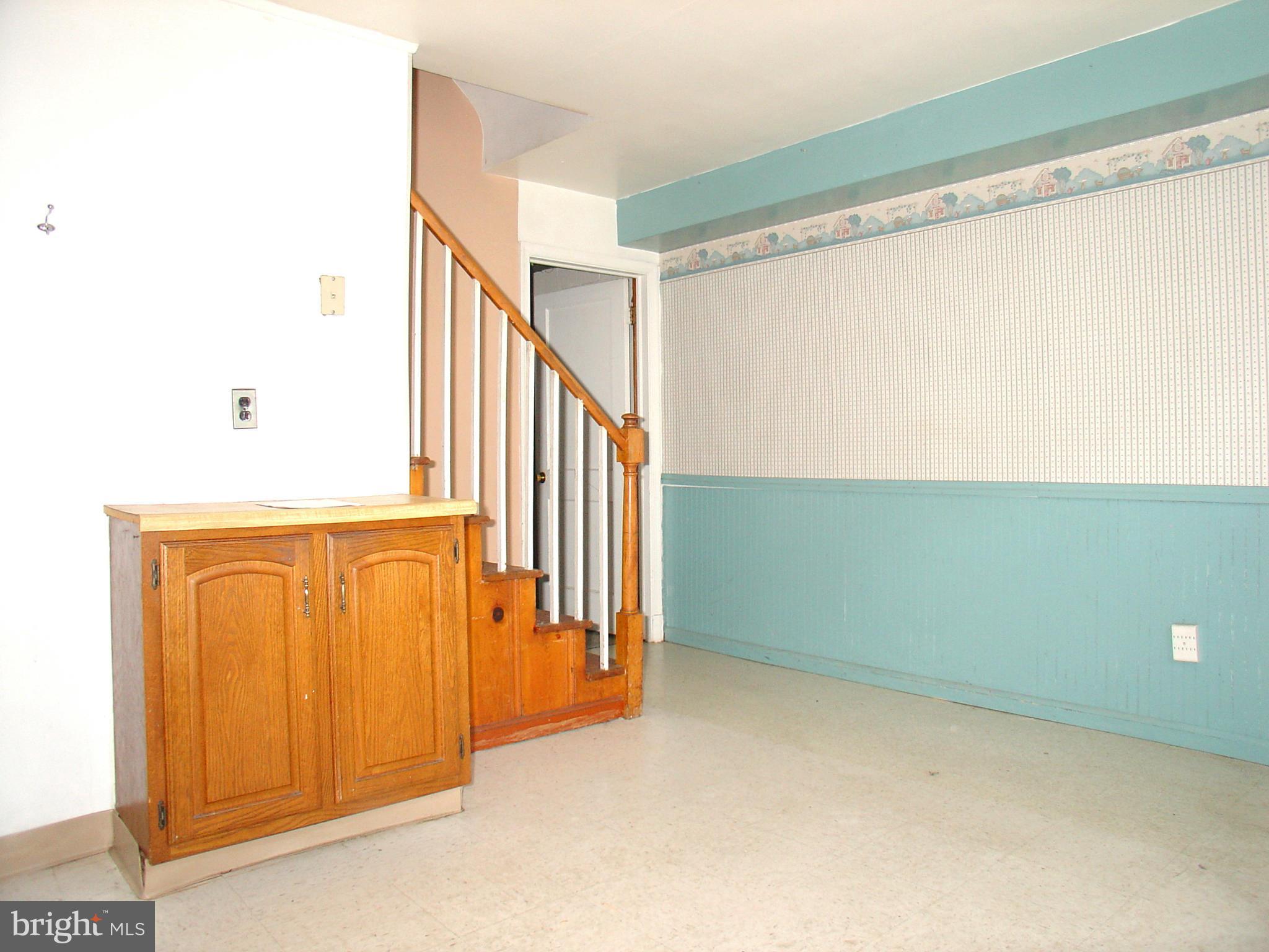 1322 Dalton Road Baltimore, MD 21234 - Photo 7 of 26 Kitchen